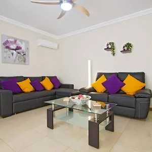 https://riviera-park-2b-central-2-bed.puertodelcarmen-hotels.org